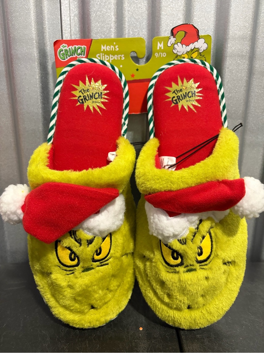 The Grinch as Santa Christmas Men’s Slippers Size M 9/10